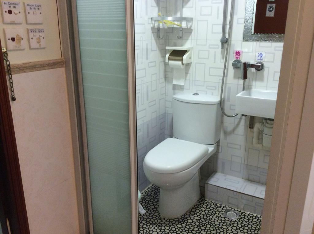 Li Cheng Guesthouse Гонконг Экстерьер фото